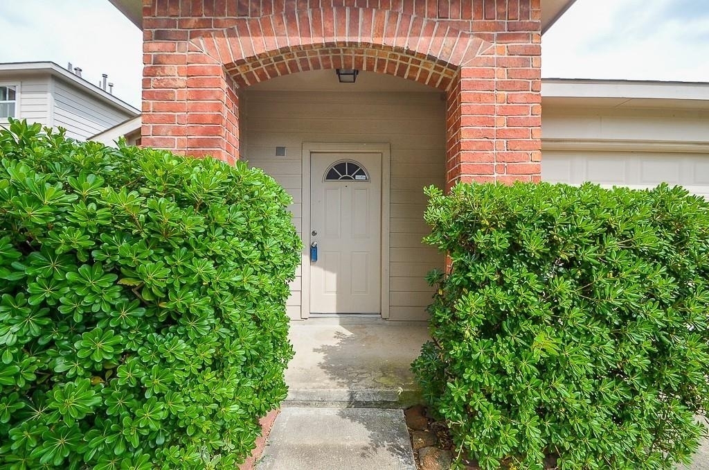 7306 Cypress Prairie Drive - Photo 16