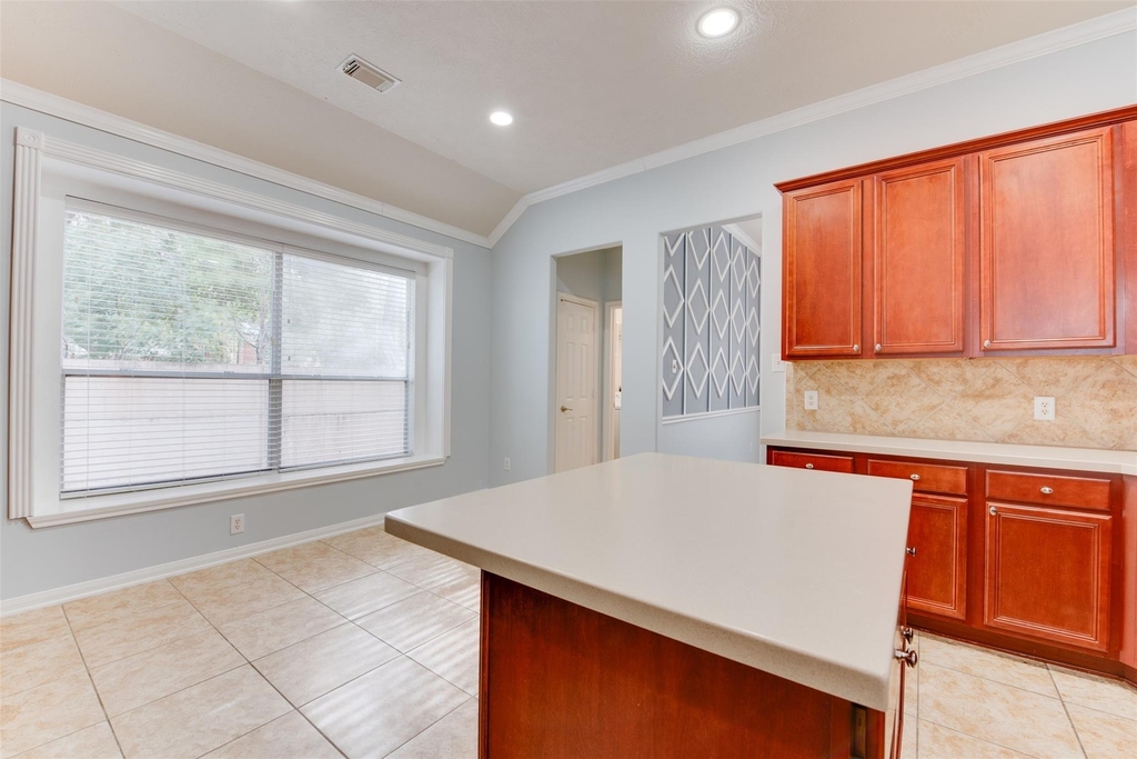 7131 Sundance Meadows Lane - Photo 15