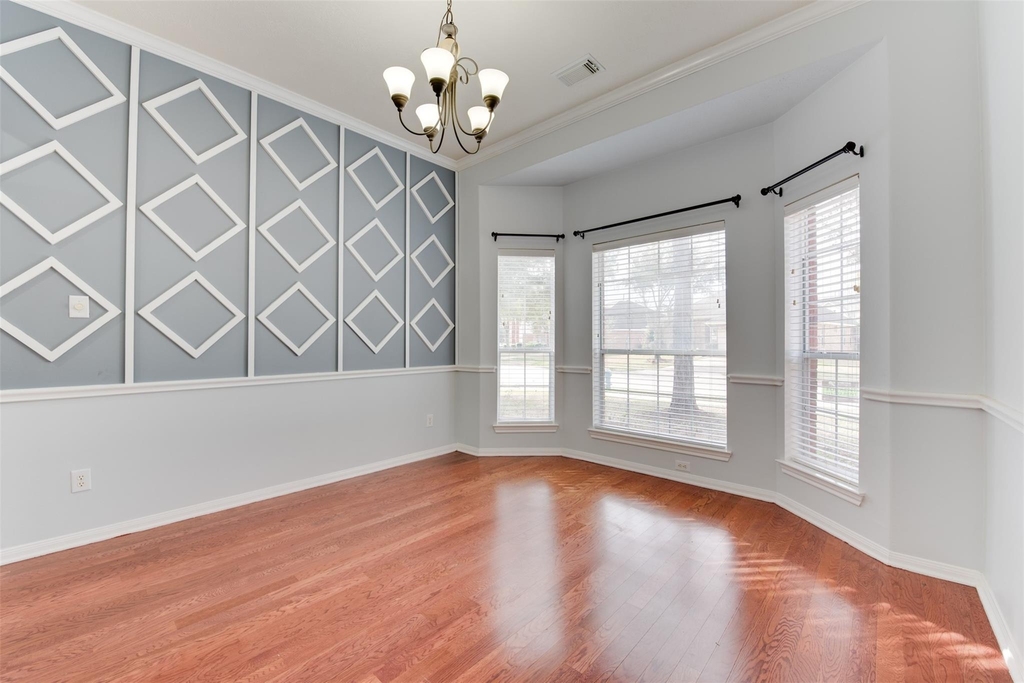 7131 Sundance Meadows Lane - Photo 4