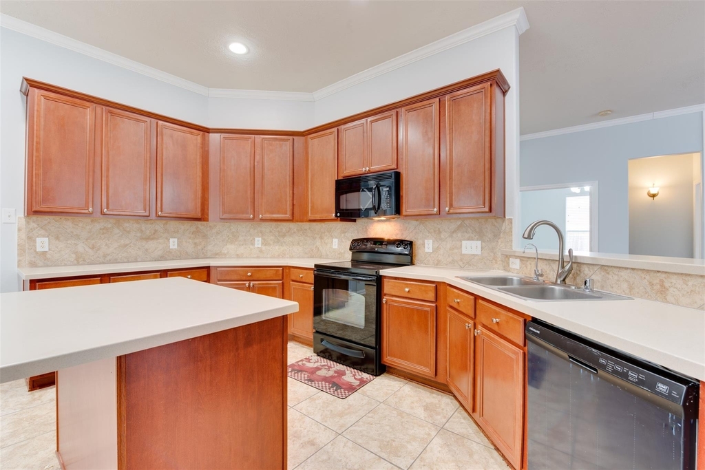 7131 Sundance Meadows Lane - Photo 13