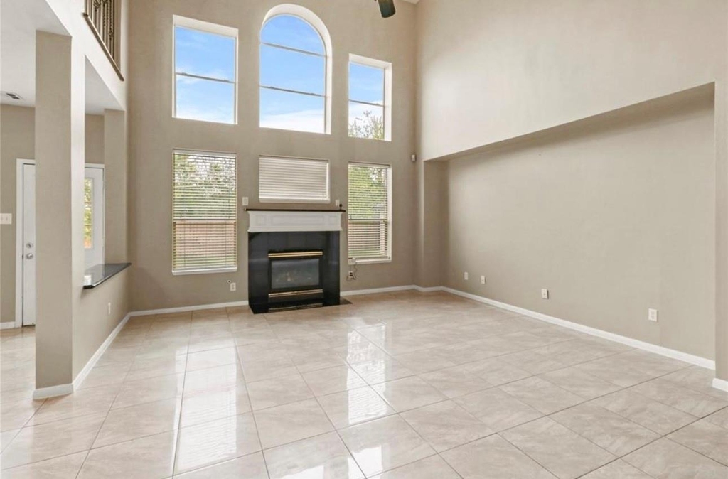 10807 Oak Bayou Lane - Photo 10