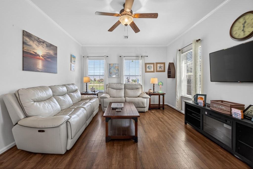 2019 Flamingo Drive - Photo 8