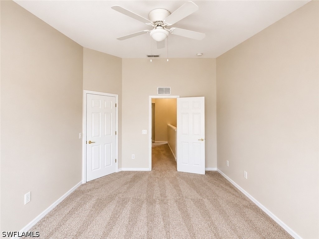 912 Hampton Circle - Photo 6