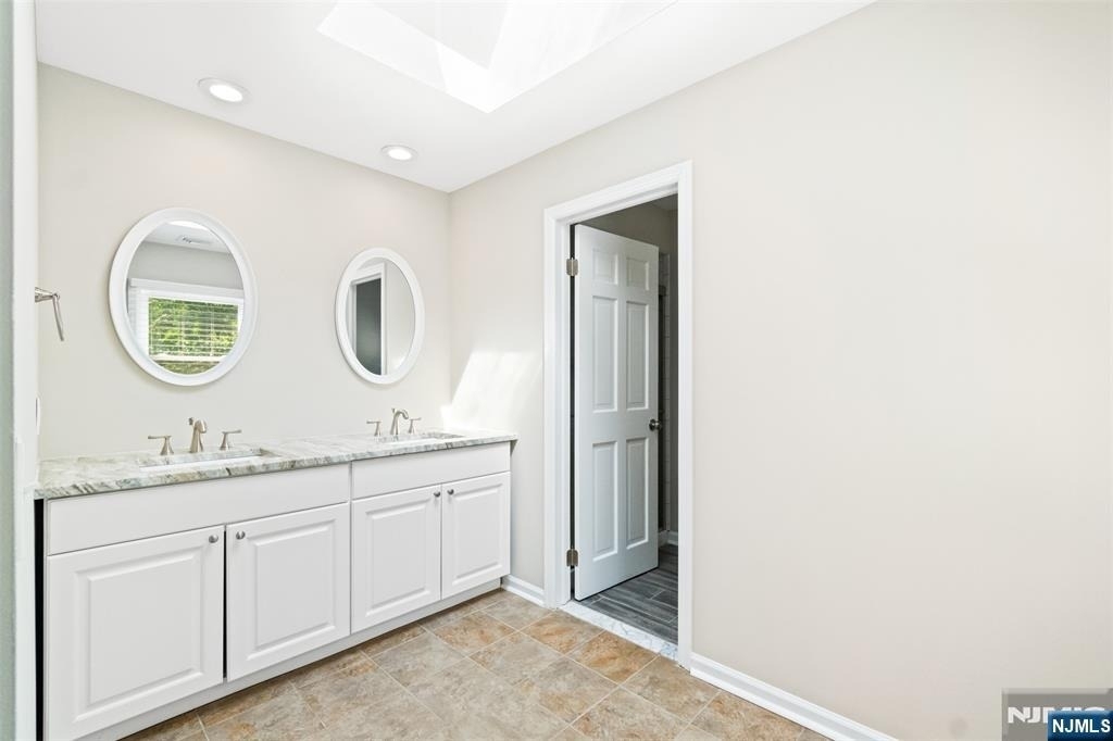 215 Oak - Photo 35