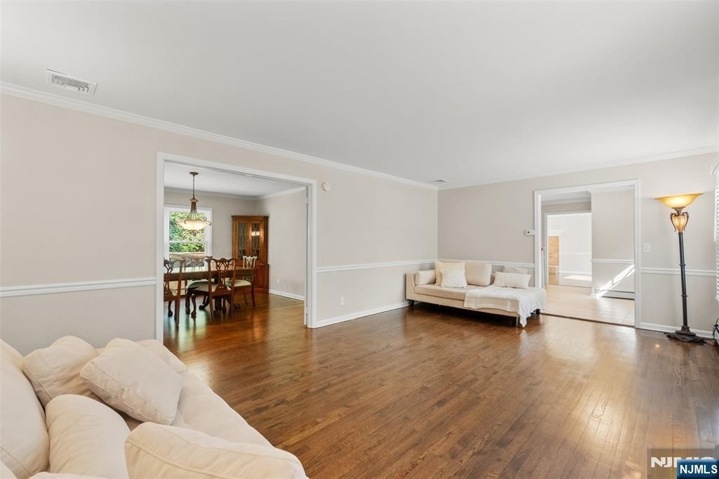 215 Oak - Photo 6