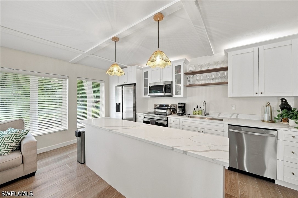 280 4th Street S - Photo 5