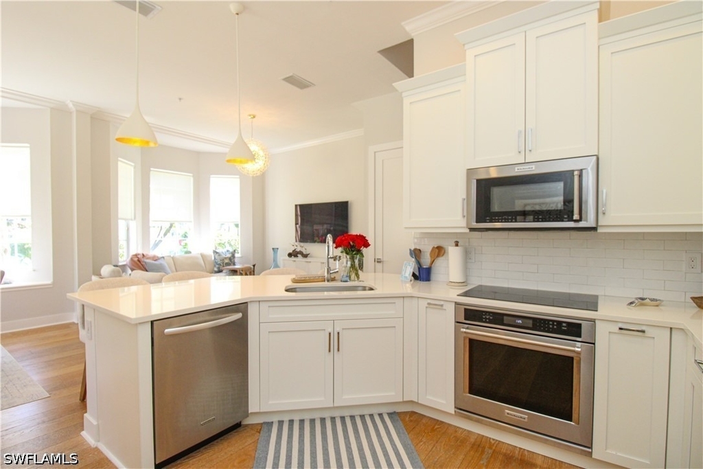453 8th Avenue S - Photo 19