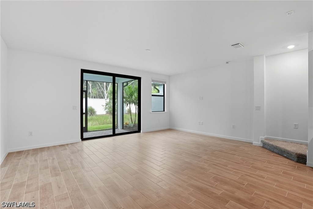 27881 Radiant Court - Photo 6