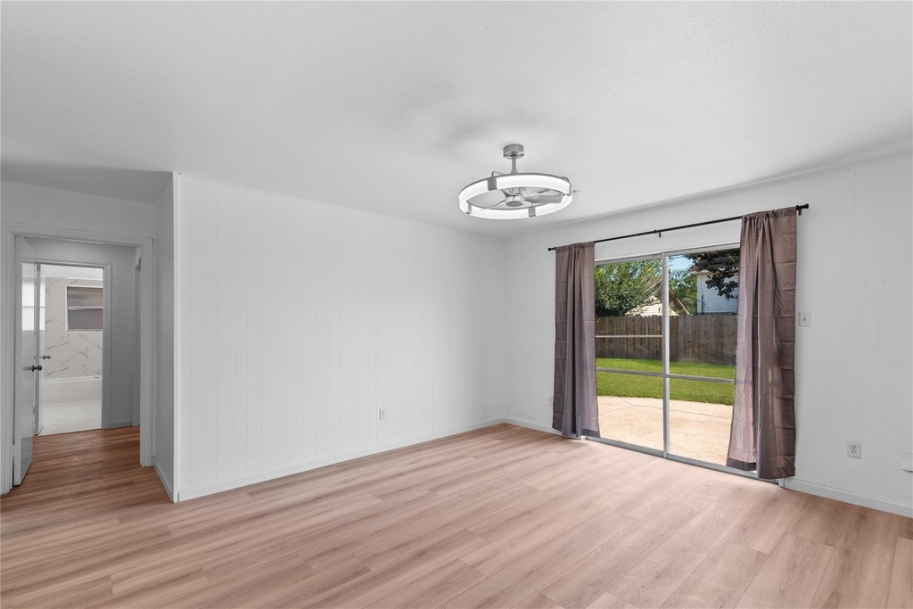 5607 Viking Drive - Photo 3