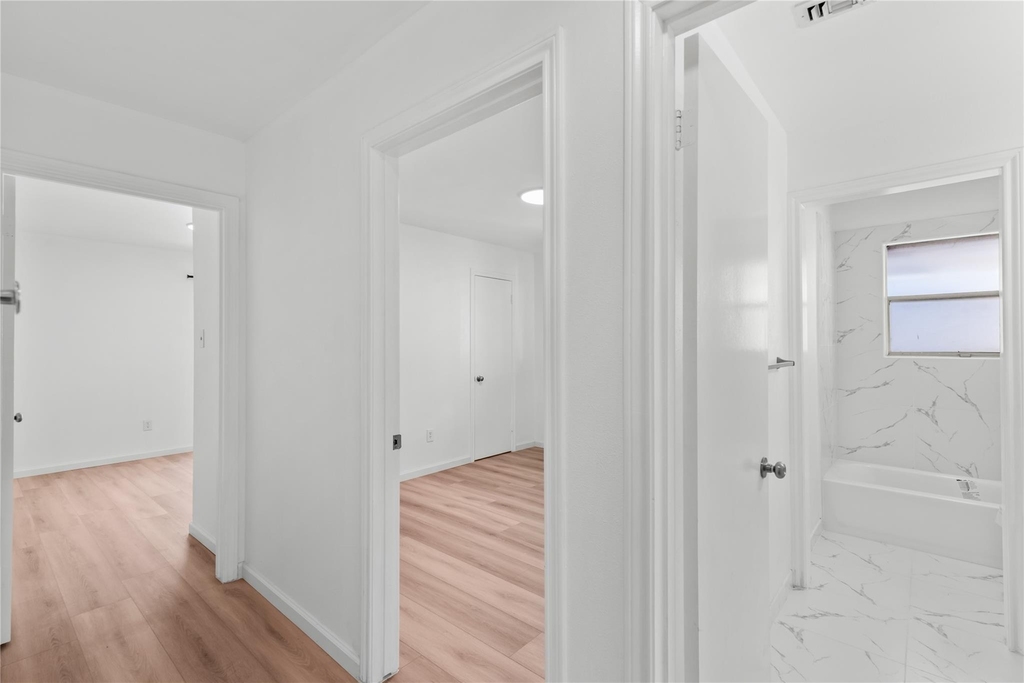 5607 Viking Drive - Photo 9