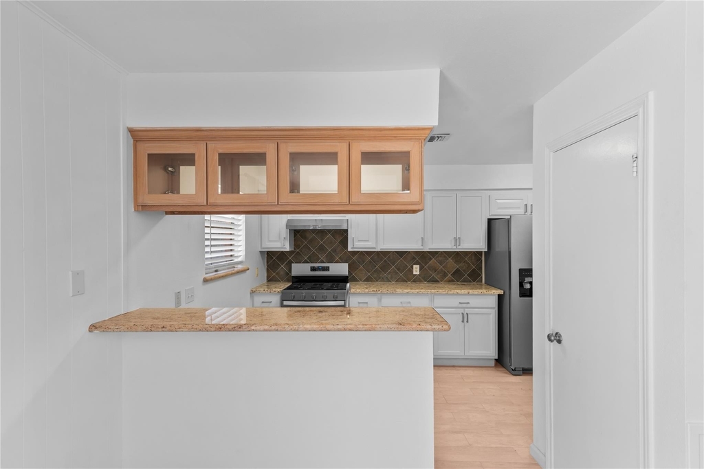 5607 Viking Drive - Photo 5