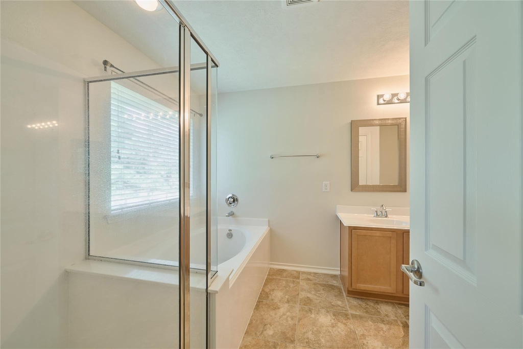 327 Bloomhill Place - Photo 33