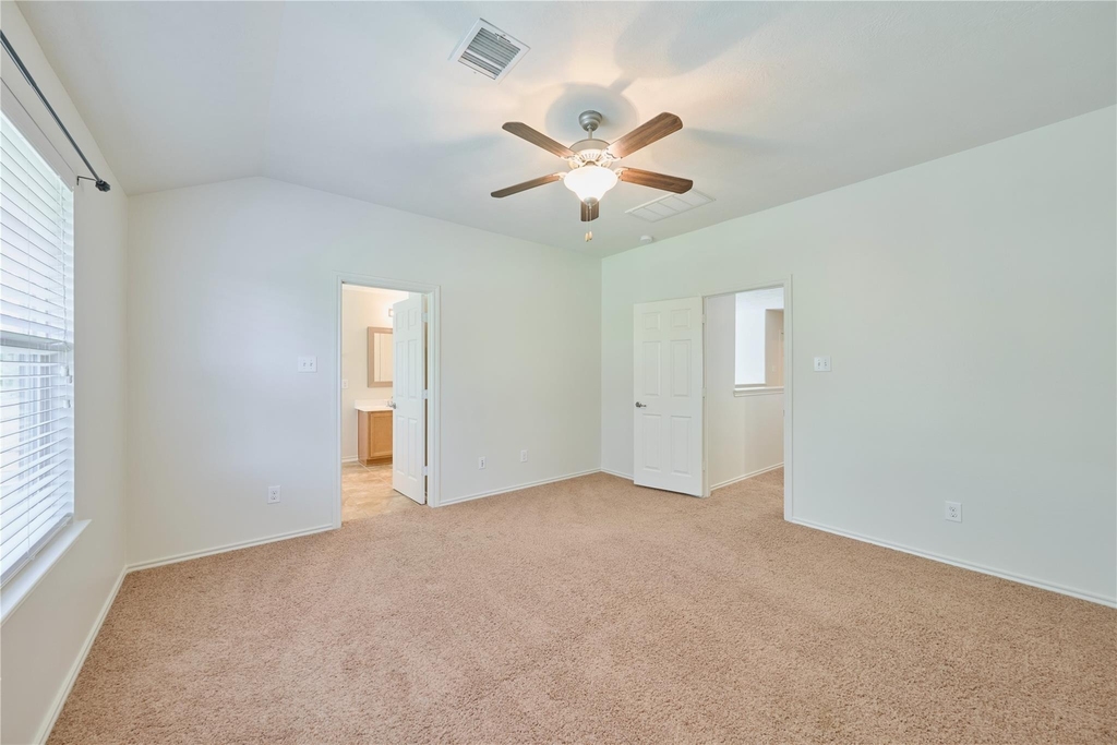 327 Bloomhill Place - Photo 32