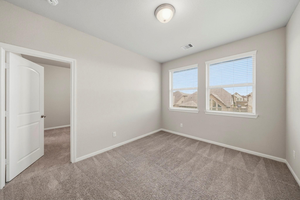 8734 Laurel Crest Drive - Photo 14