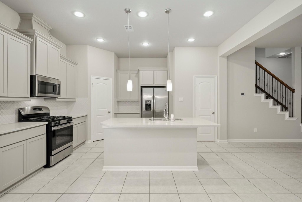 8734 Laurel Crest Drive - Photo 12