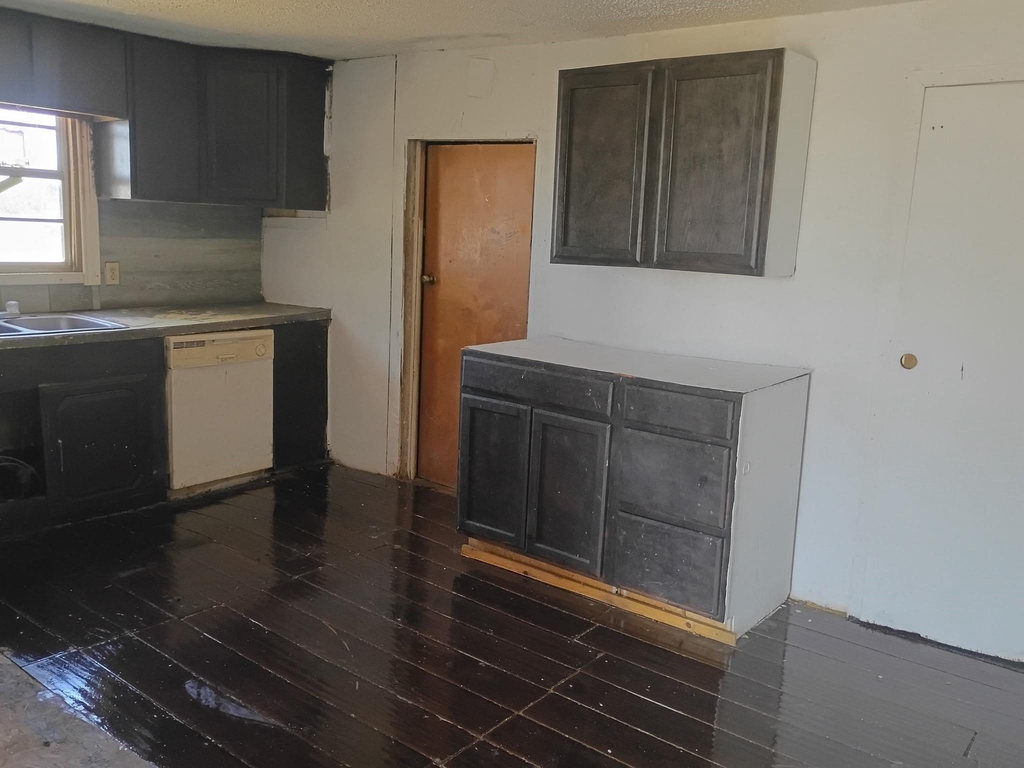 221 S Central Avenue - Photo 19