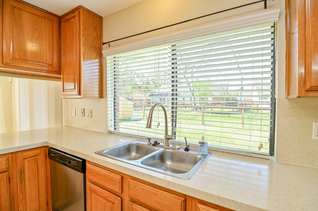 3410 Streamside Lane - Photo 21