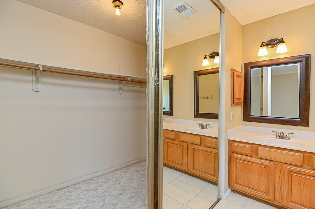 3410 Streamside Lane - Photo 35