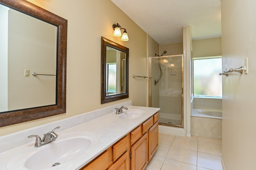 3410 Streamside Lane - Photo 37