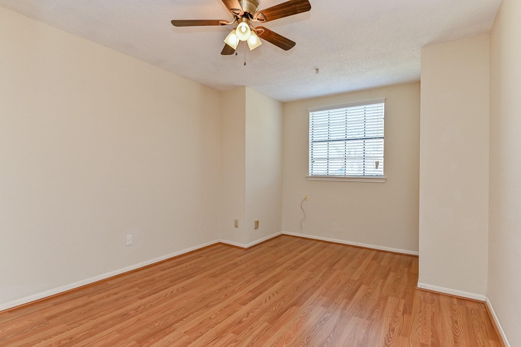 3410 Streamside Lane - Photo 44