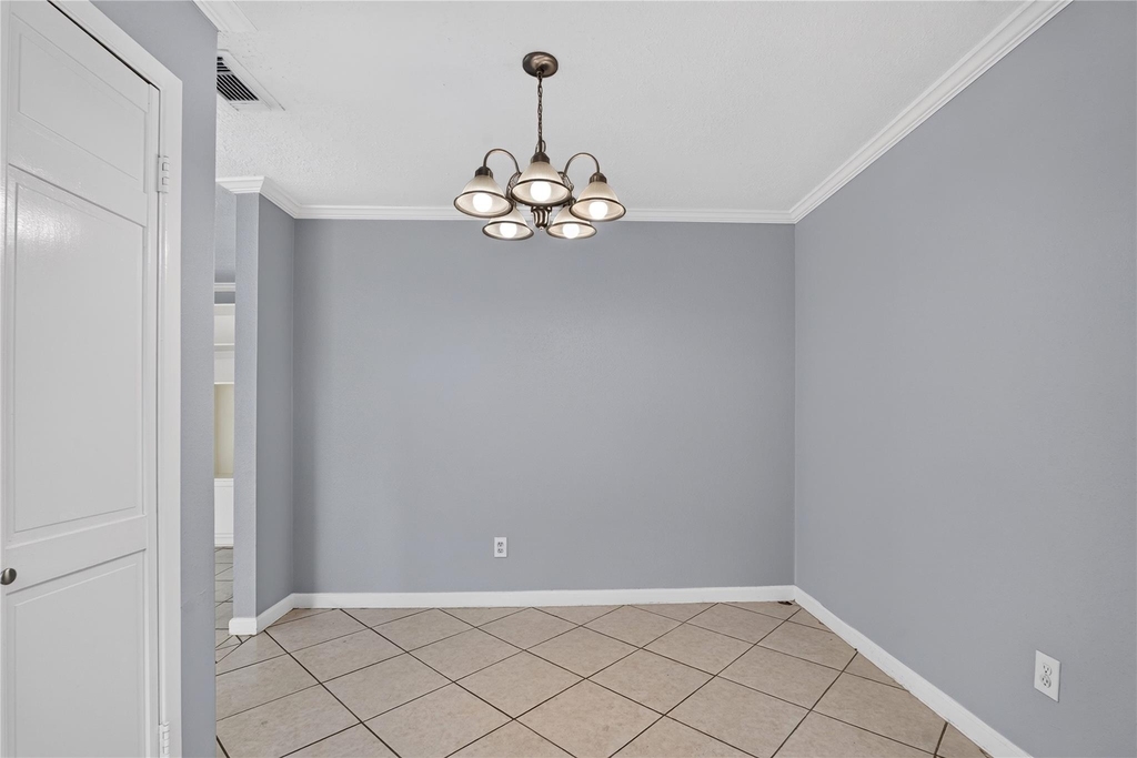 7622 Bubbling Spring Lane - Photo 8