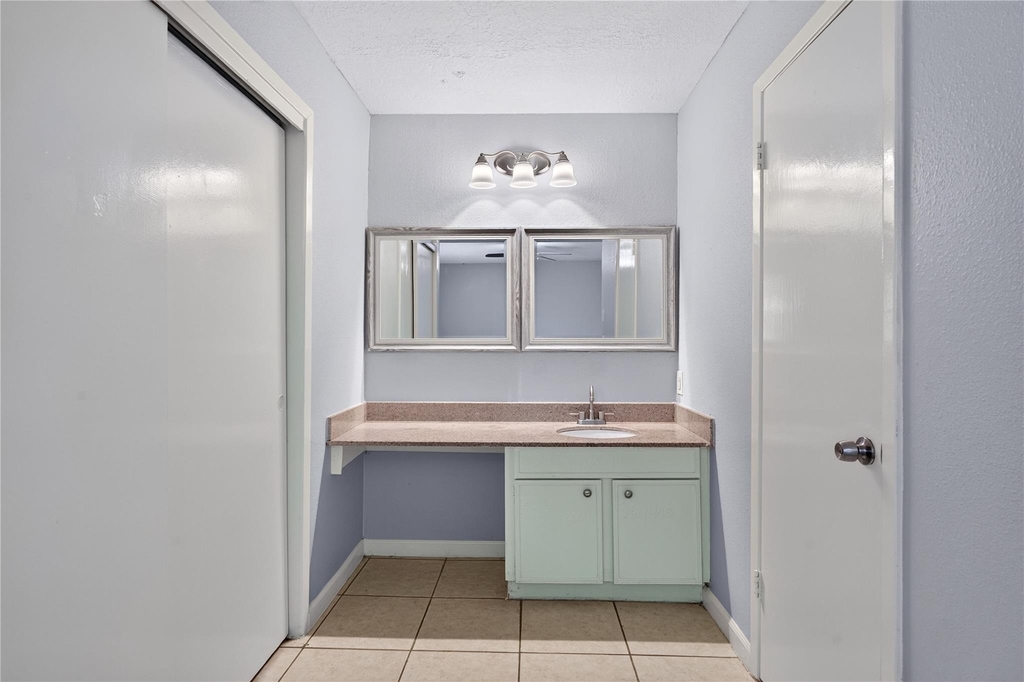 7622 Bubbling Spring Lane - Photo 19