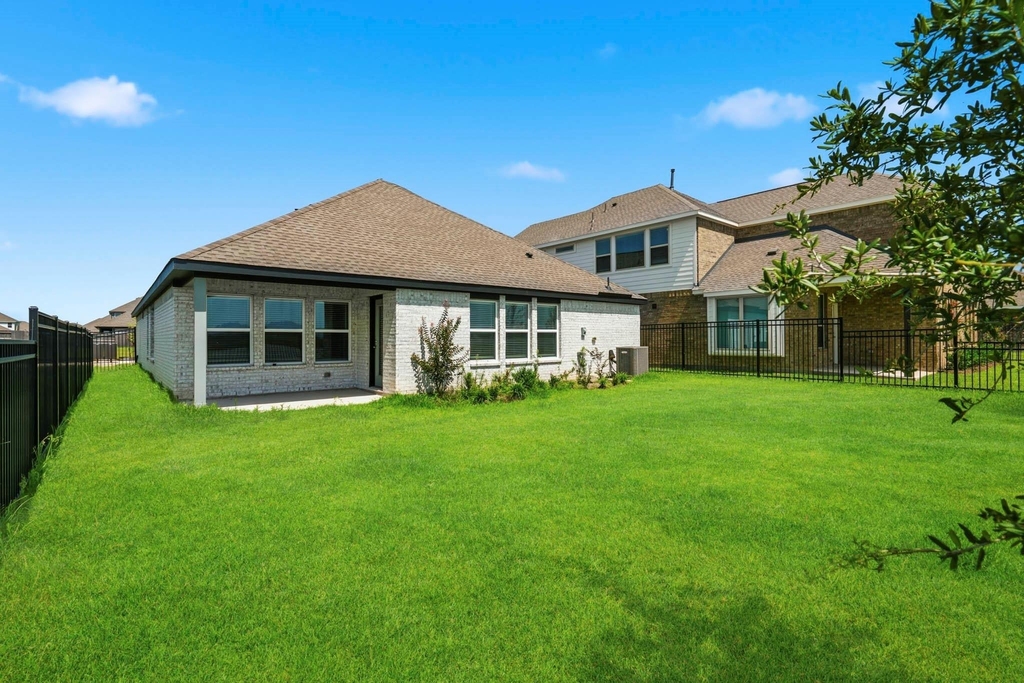 4696 Peony Green Drive - Photo 24