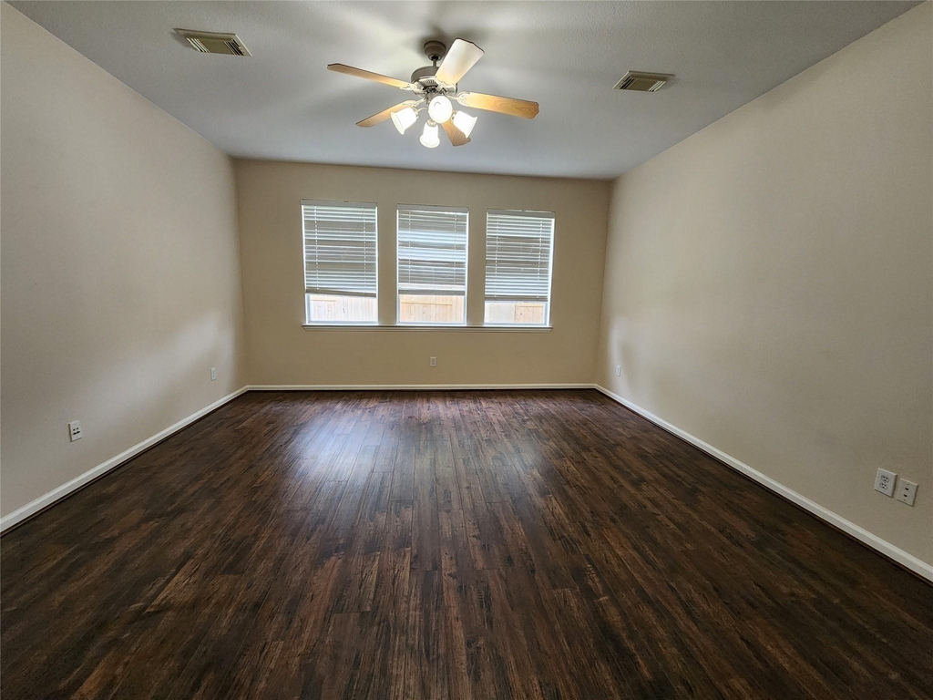 5307 Dandelion Meadow Lane - Photo 12