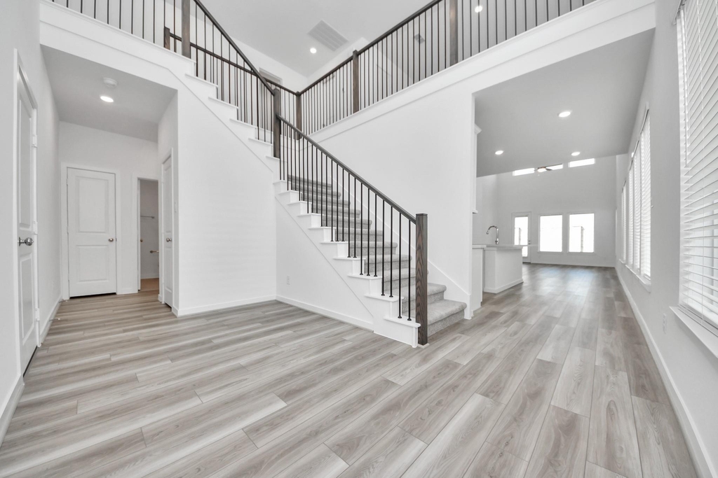 9223 Willowbank Gap Lane - Photo 10