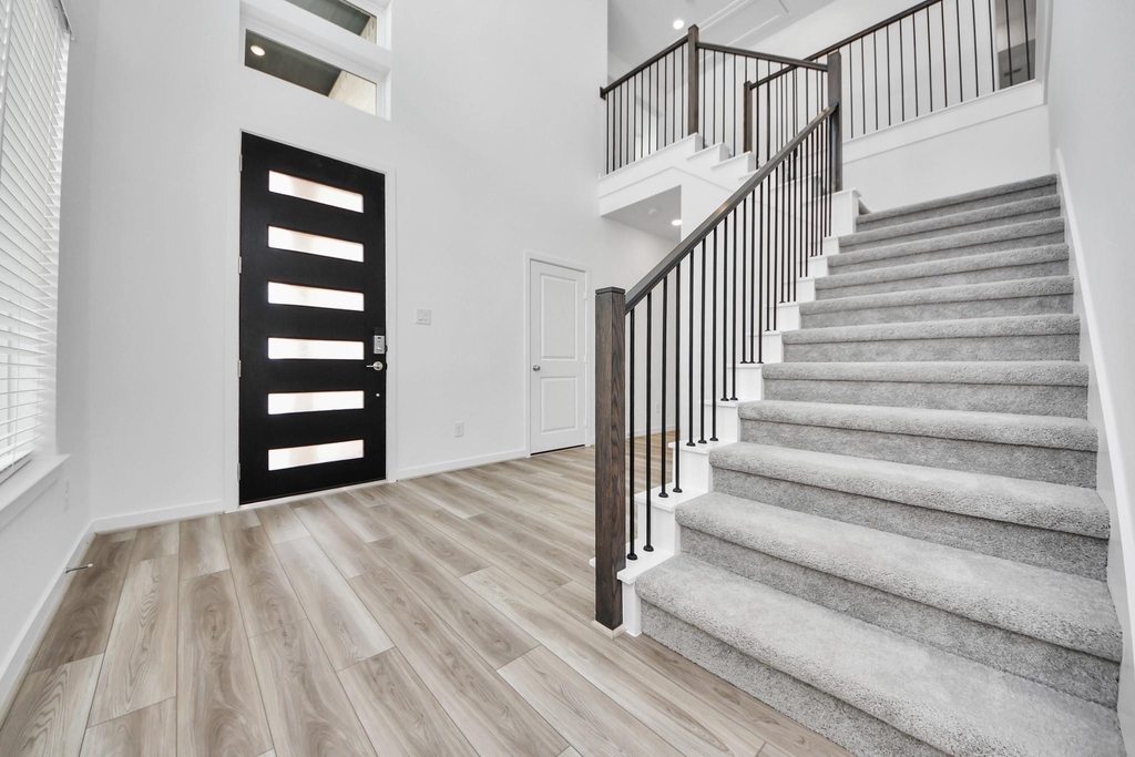 9223 Willowbank Gap Lane - Photo 30