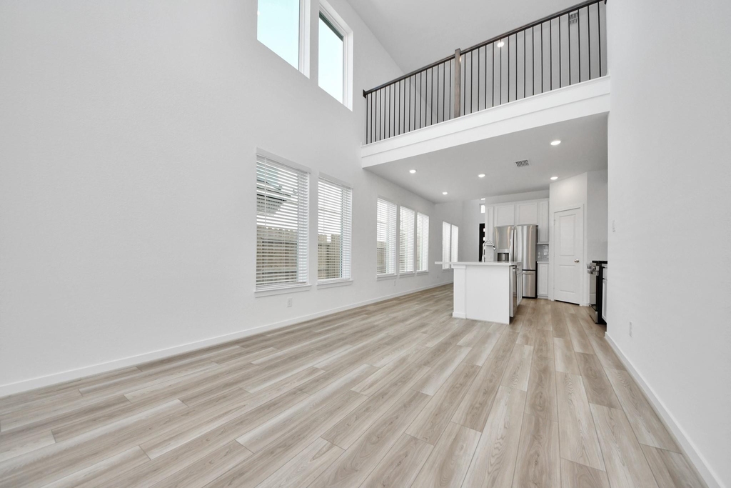 9223 Willowbank Gap Lane - Photo 20