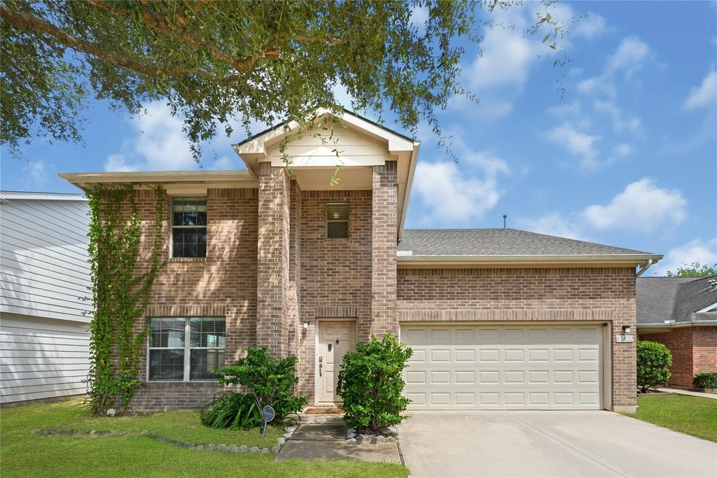 15822 Kings Cypress Lane - Photo 0