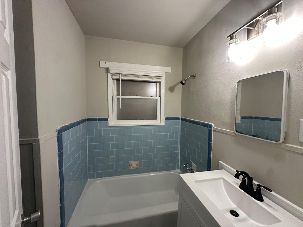 2717 Napoleon Street - Photo 26
