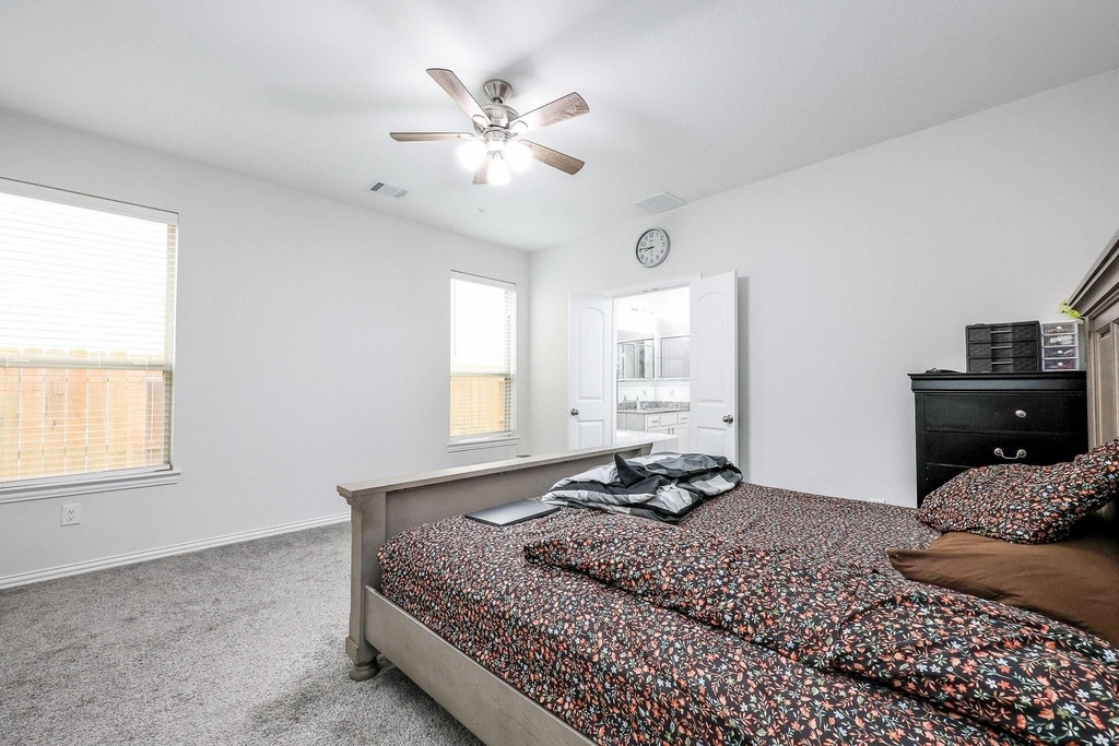 138 Sunray Creek Drive - Photo 17