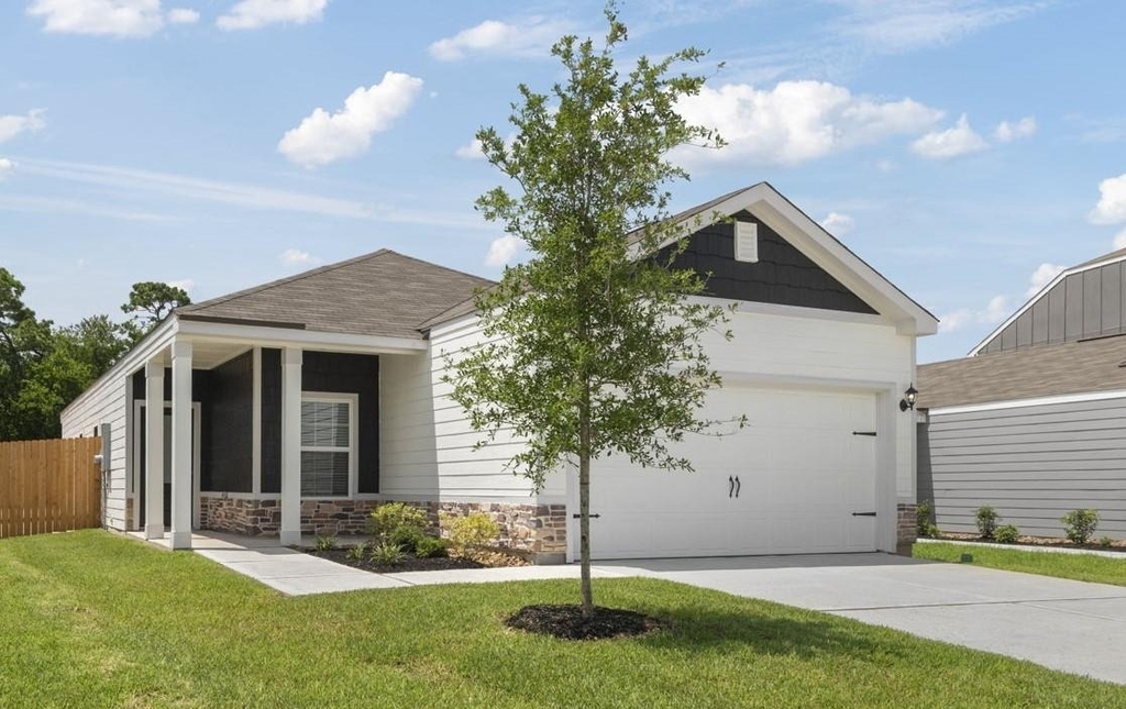11704 Texas Spring Drive - Photo 0