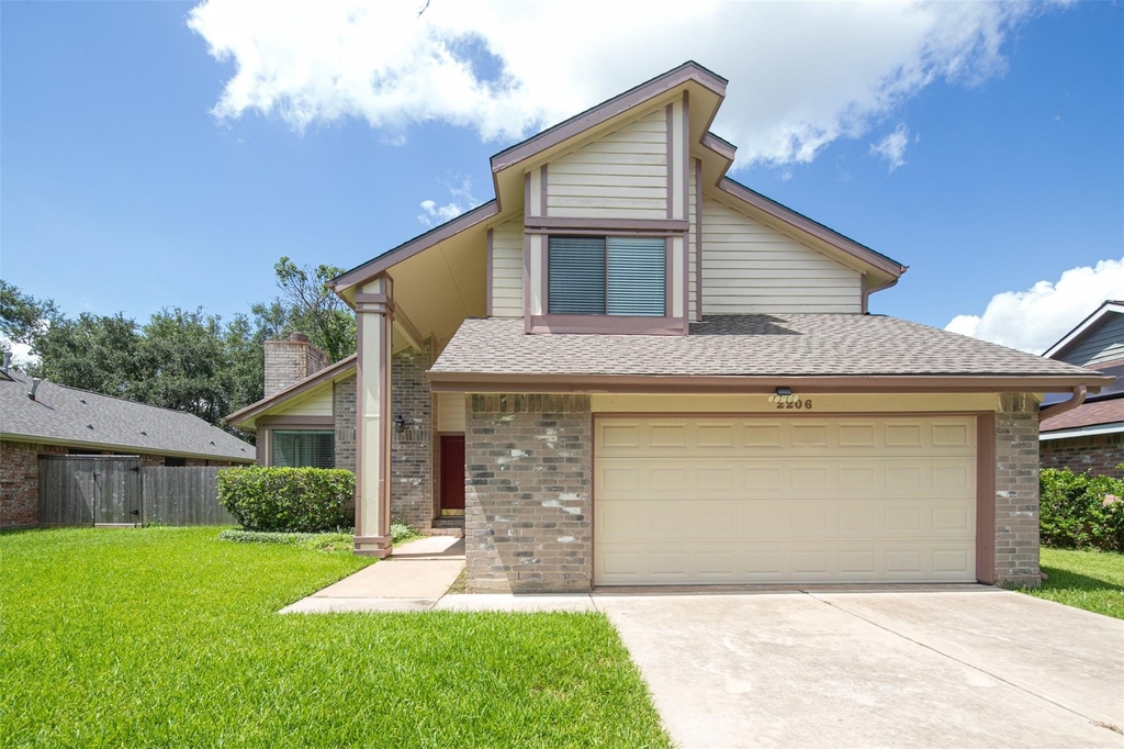 2206 Greencove Lane - Photo 0