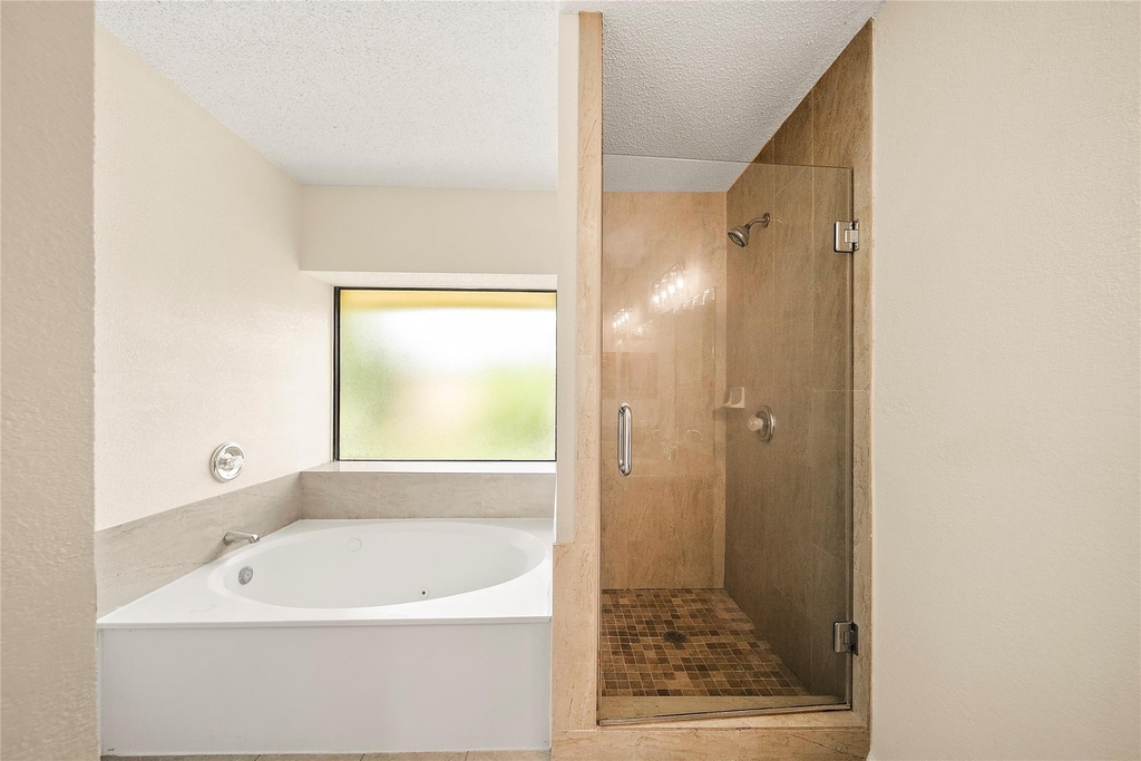 2206 Greencove Lane - Photo 16
