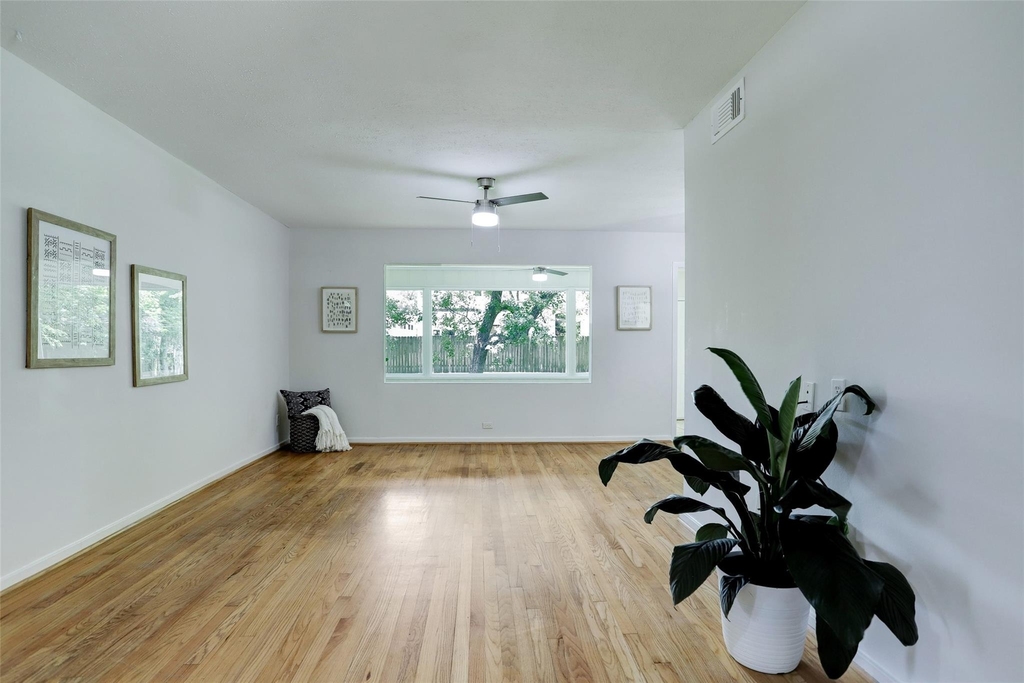 4125 Woodfox Street - Photo 1