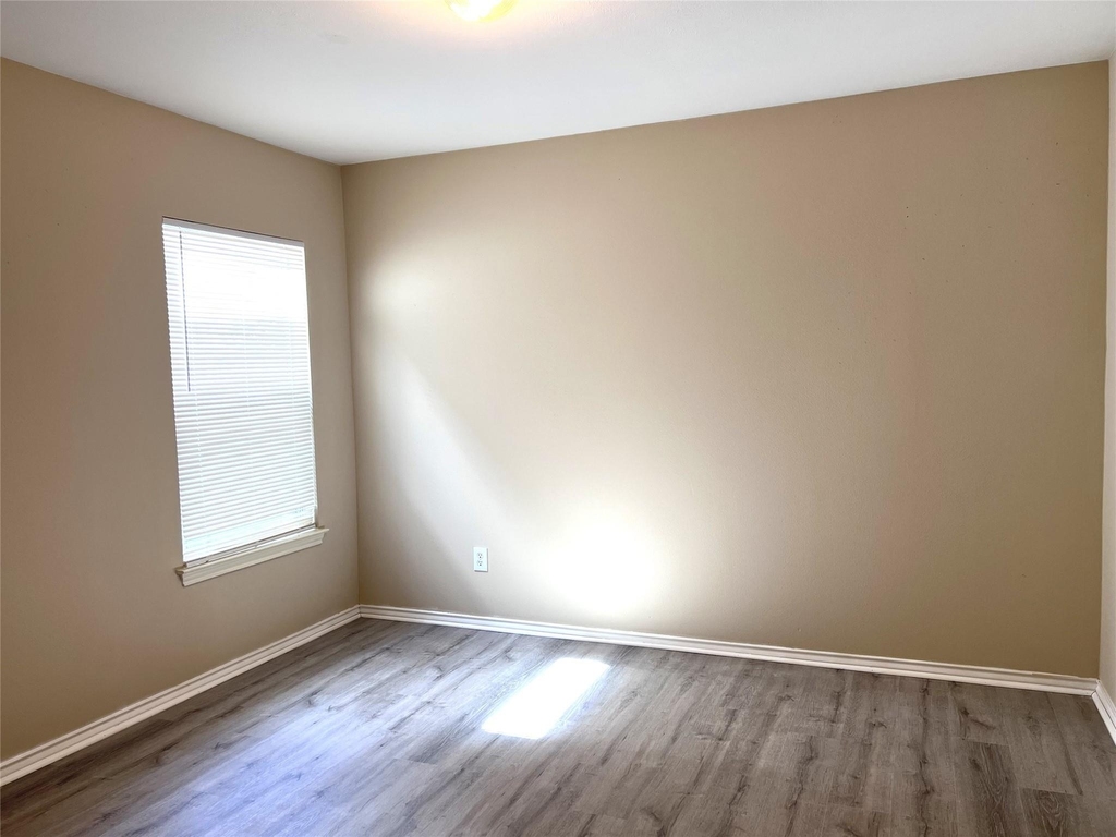 12735 Wisteria Park Drive - Photo 5