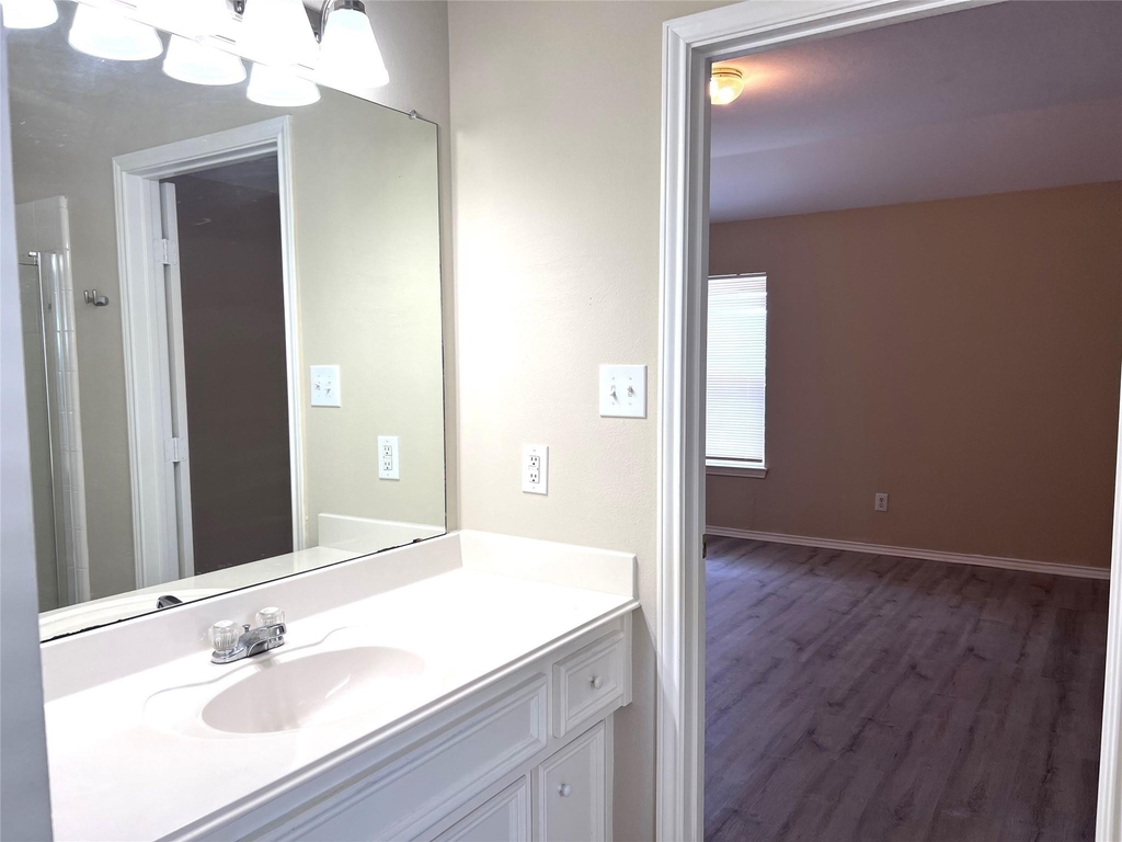 12735 Wisteria Park Drive - Photo 3