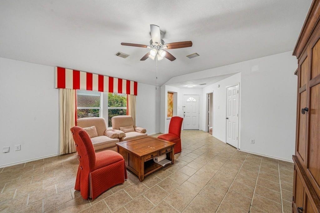 22327 Albee Drive - Photo 7