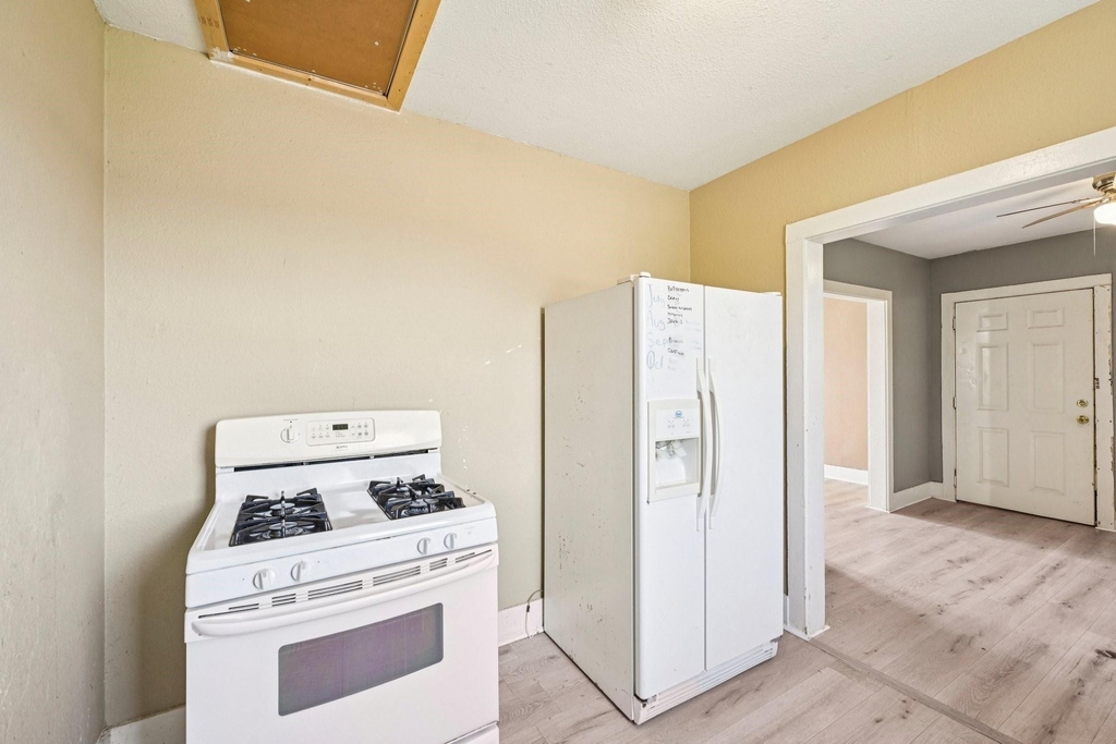 5224 Bernardo De-galvez Unit B - Photo 13