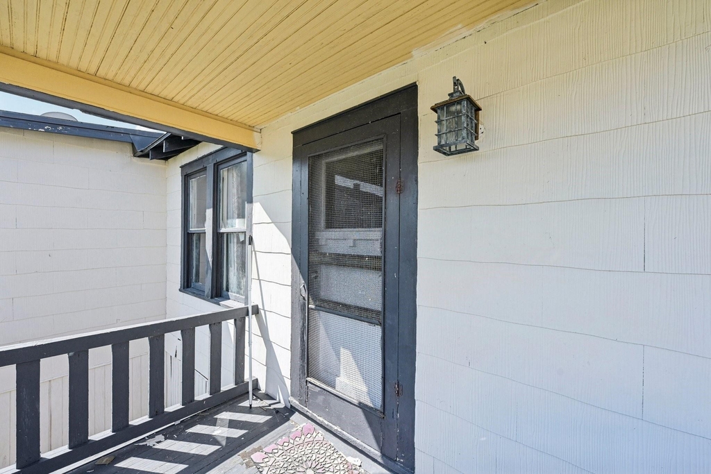 5224 Bernardo De-galvez Unit B - Photo 1