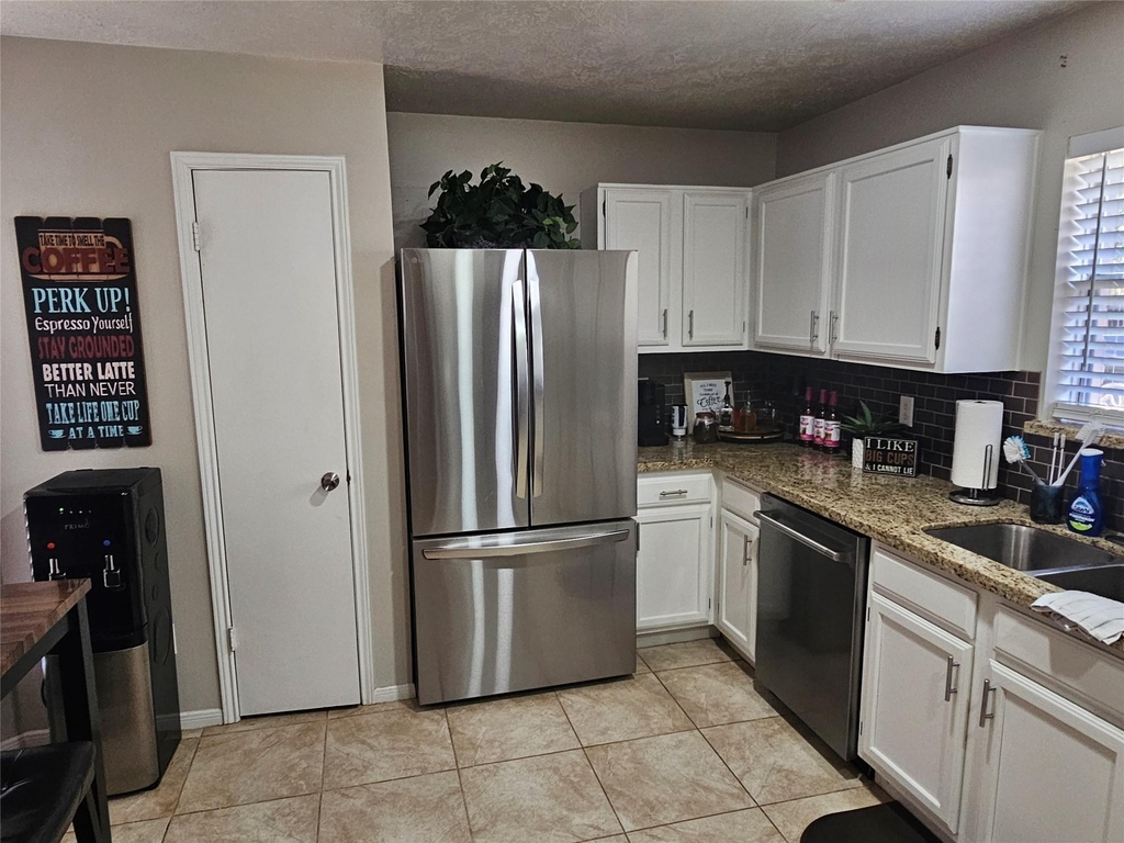 806 Bayou Vista Drive - Photo 4