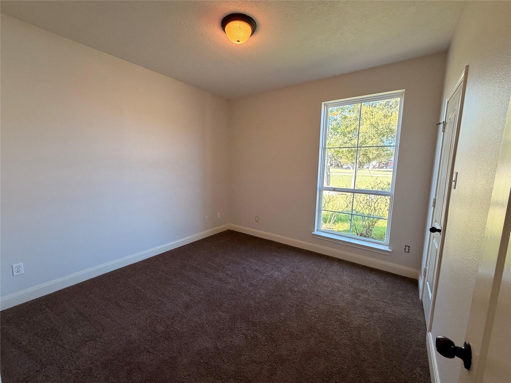 7718 Veranda Drive - Photo 8