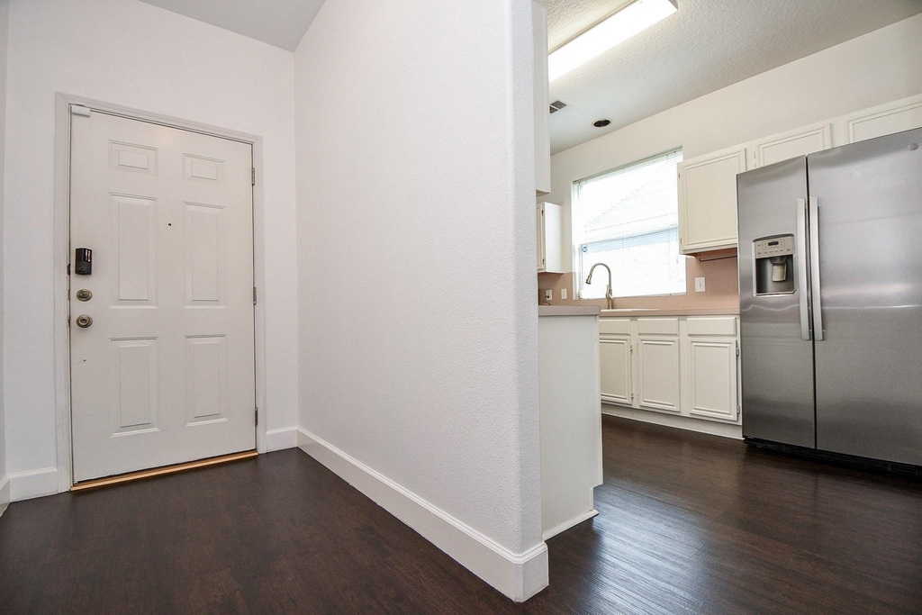 2911 Copper Cliff Drive - Photo 6