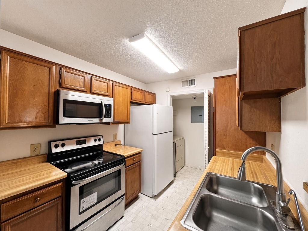 8359 Sands Point Drive - Photo 7