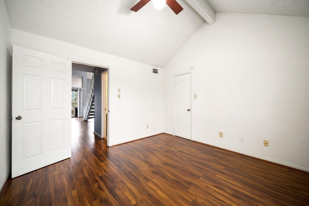 8359 Sands Point Drive - Photo 9