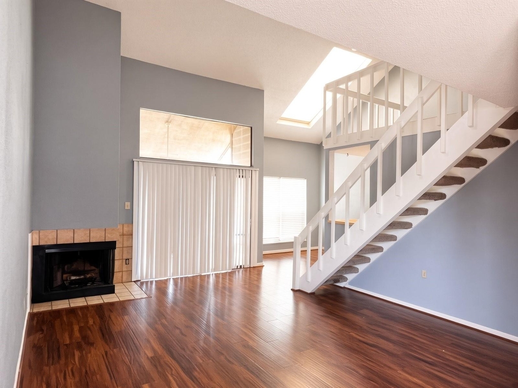 8359 Sands Point Drive - Photo 4
