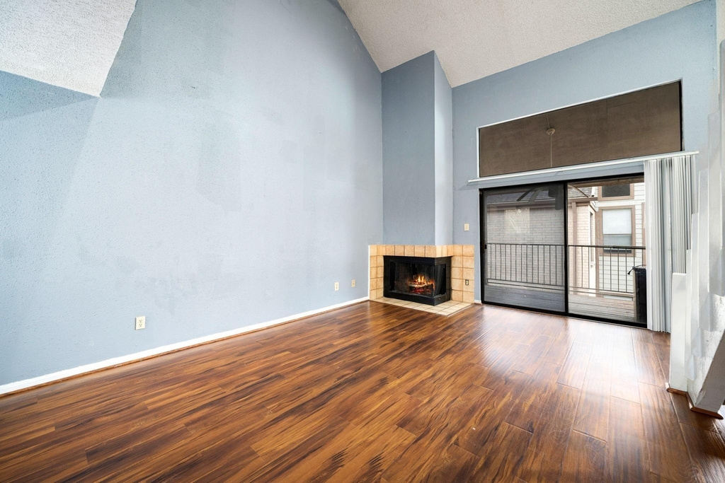 8359 Sands Point Drive - Photo 3